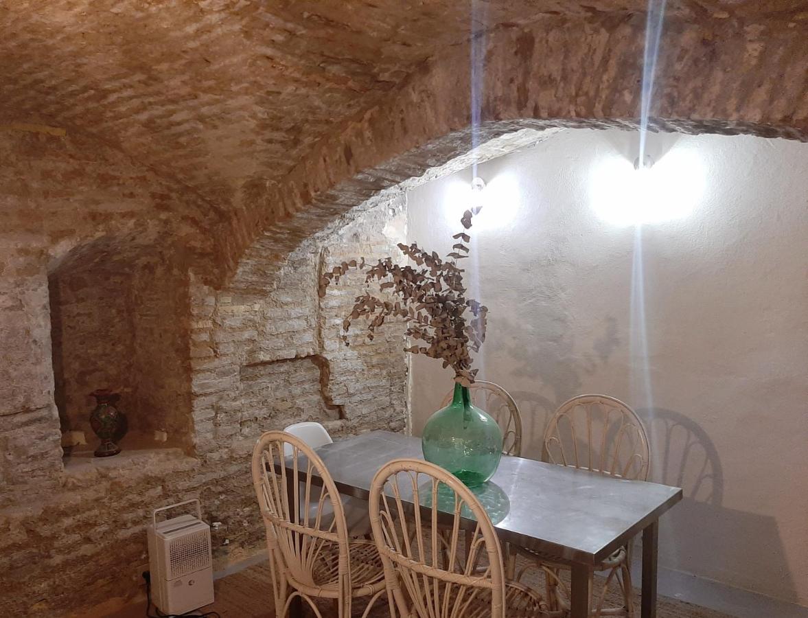 Downtown Loft In A 16Th Century Convent Apartment Seville Ngoại thất bức ảnh